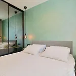 Noir Design-wohnung By Interhome Trogir