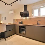 Apartman Noir Design-wohnung By Interhome *