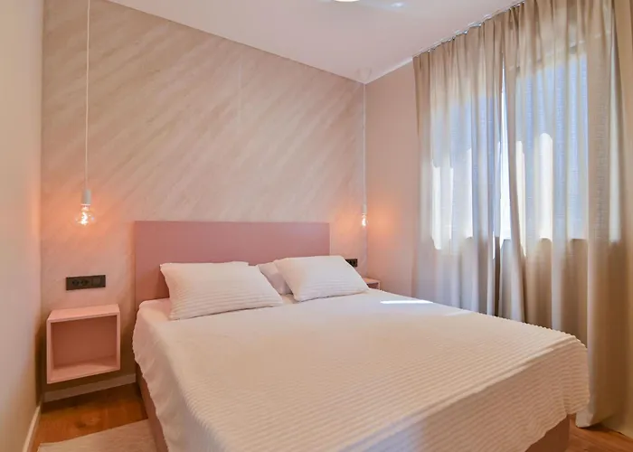 Appartement Noir Design-wohnung By Interhome *